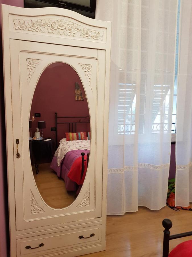 Ghiro Ghiotto Bed and Breakfast Pietra Ligure Εξωτερικό φωτογραφία