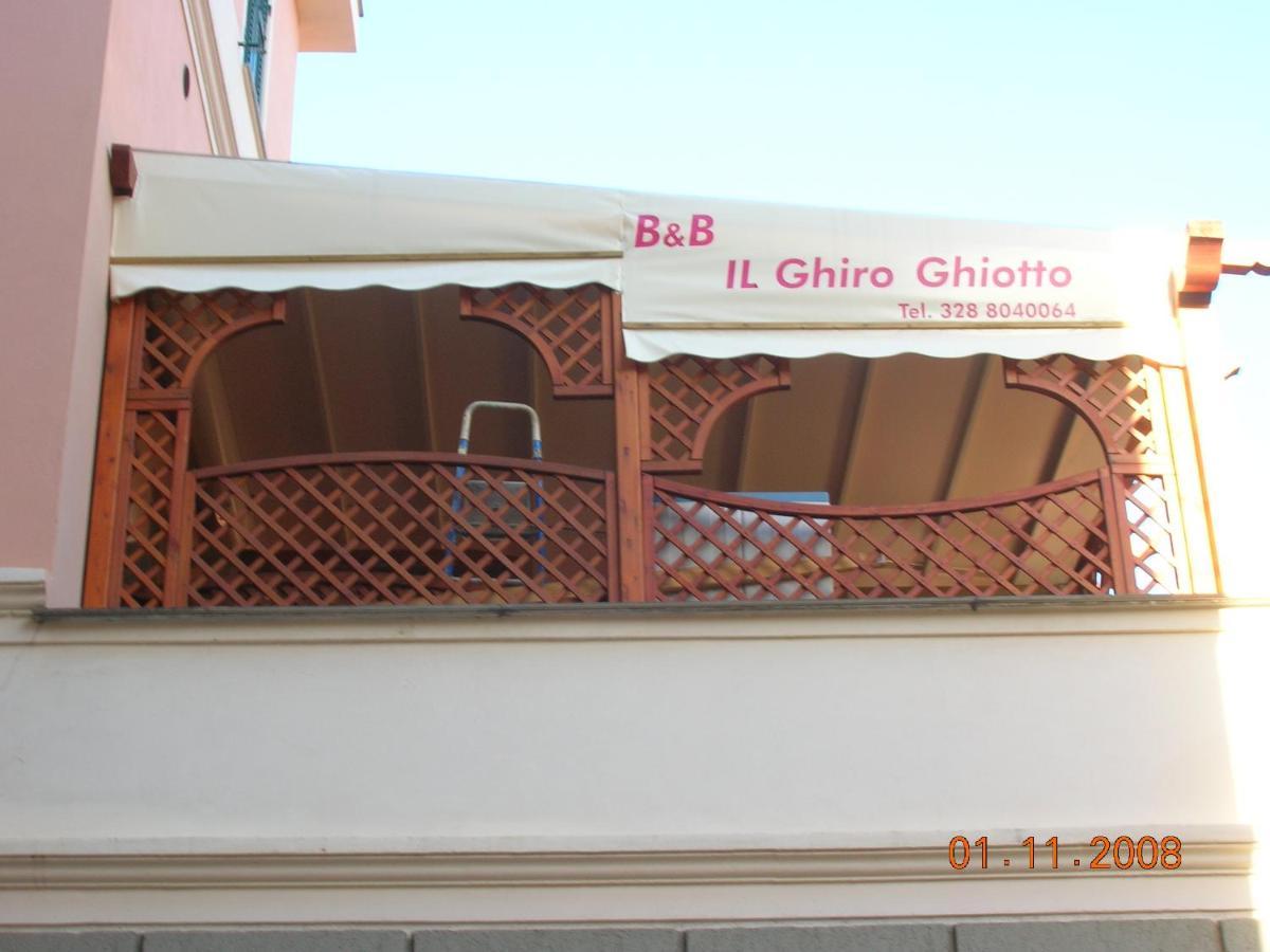 Ghiro Ghiotto Bed and Breakfast Pietra Ligure Εξωτερικό φωτογραφία