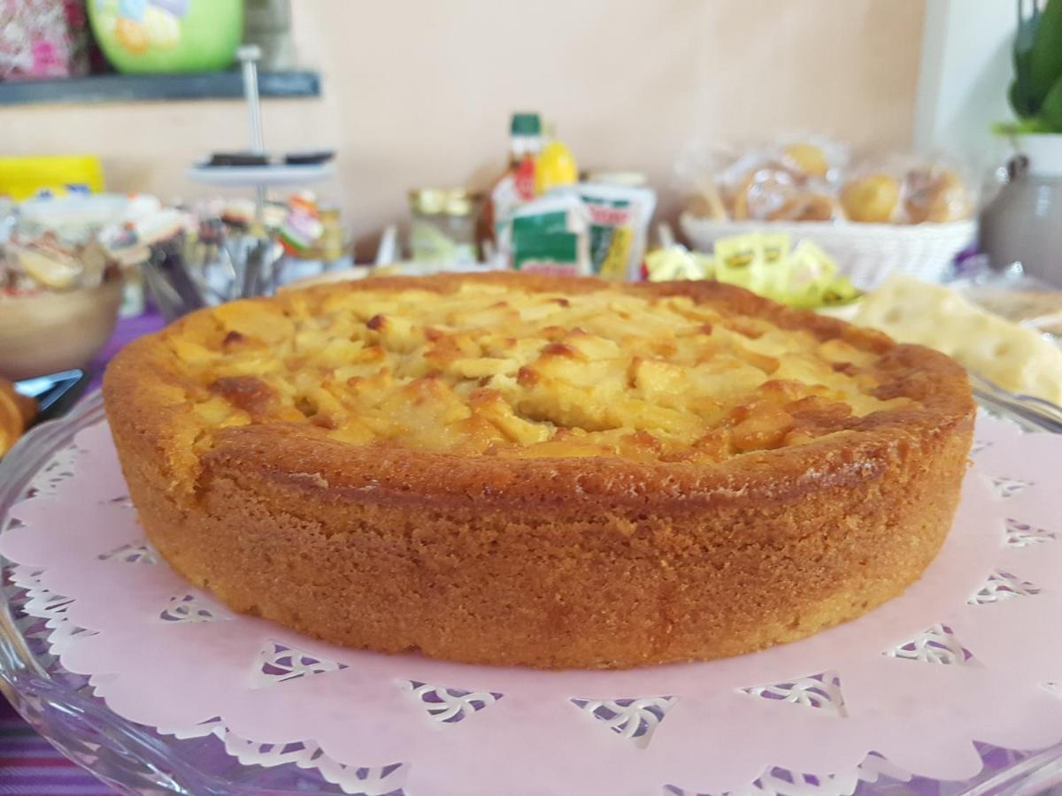 Ghiro Ghiotto Bed and Breakfast Pietra Ligure Εξωτερικό φωτογραφία