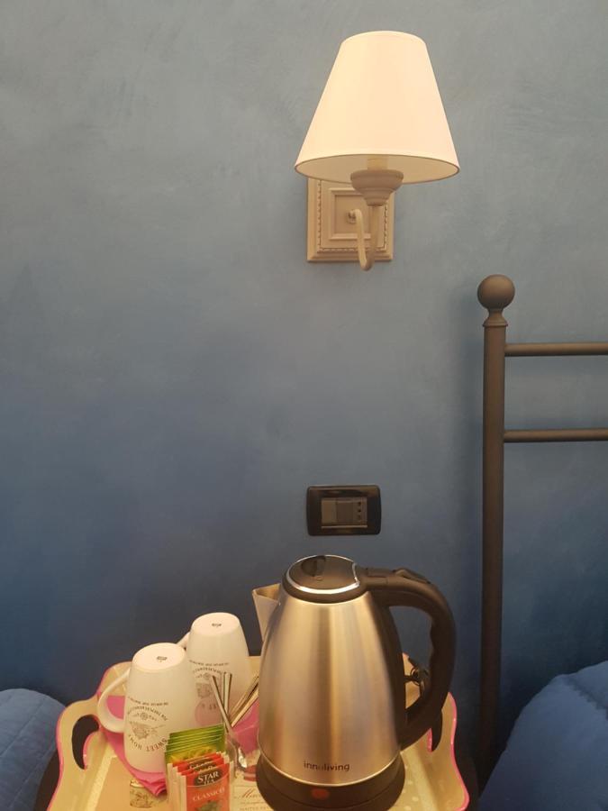 Ghiro Ghiotto Bed and Breakfast Pietra Ligure Εξωτερικό φωτογραφία