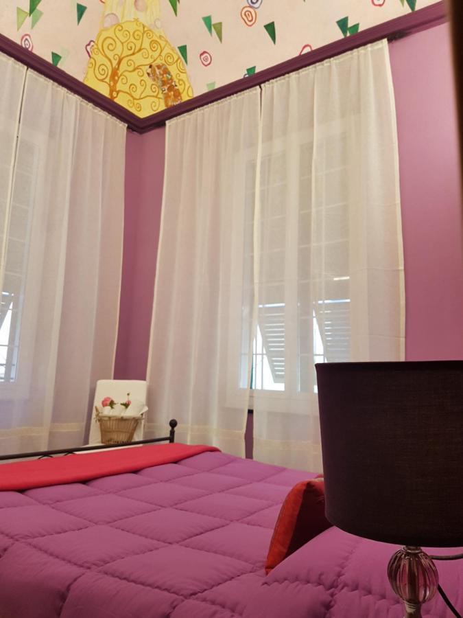 Ghiro Ghiotto Bed and Breakfast Pietra Ligure Εξωτερικό φωτογραφία