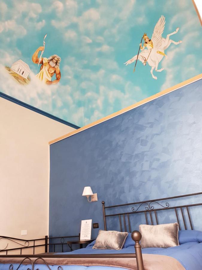 Ghiro Ghiotto Bed and Breakfast Pietra Ligure Εξωτερικό φωτογραφία