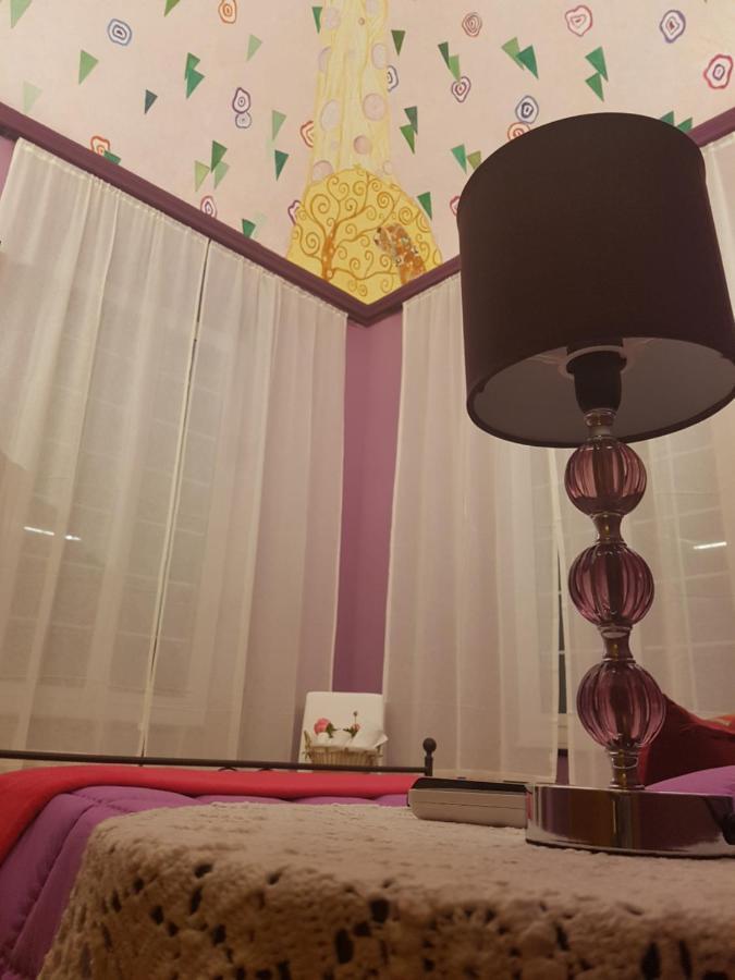 Ghiro Ghiotto Bed and Breakfast Pietra Ligure Εξωτερικό φωτογραφία