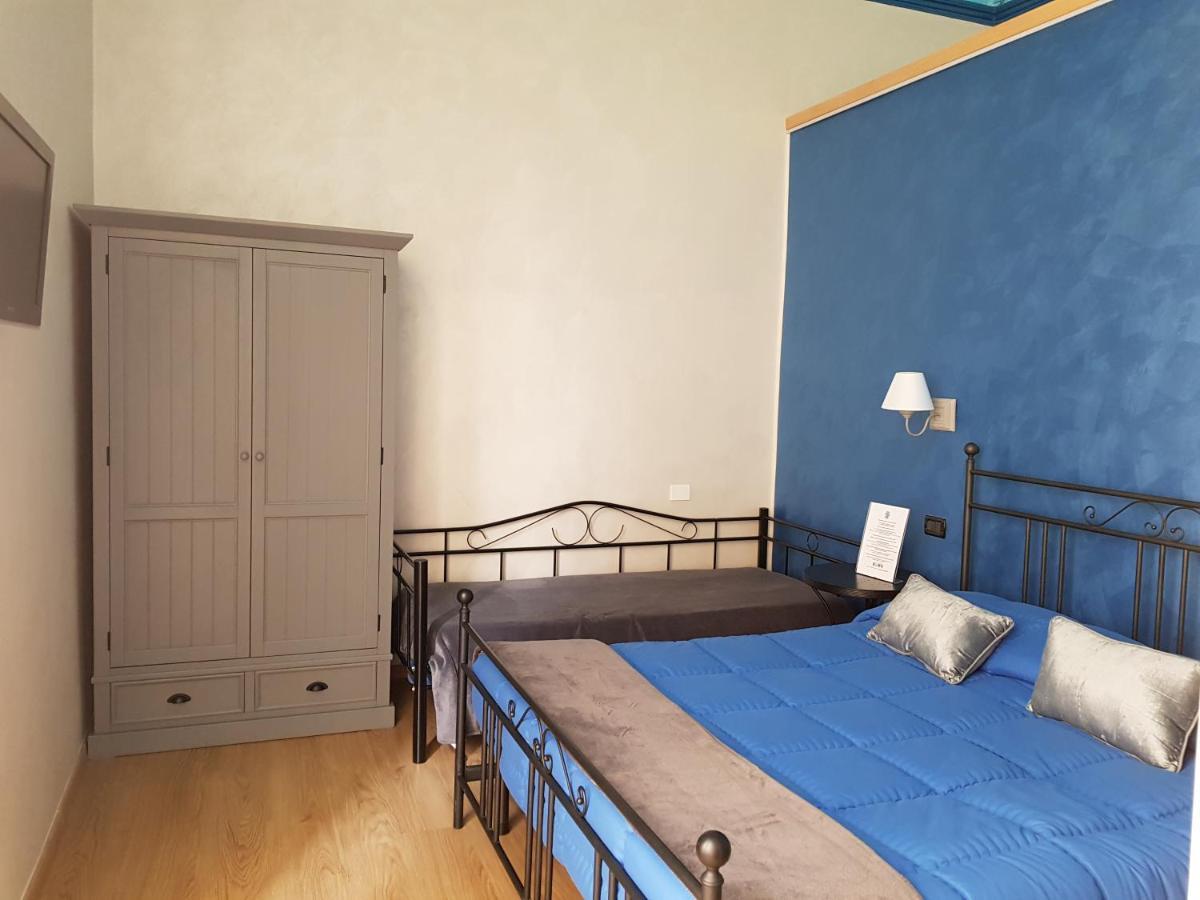 Ghiro Ghiotto Bed and Breakfast Pietra Ligure Εξωτερικό φωτογραφία